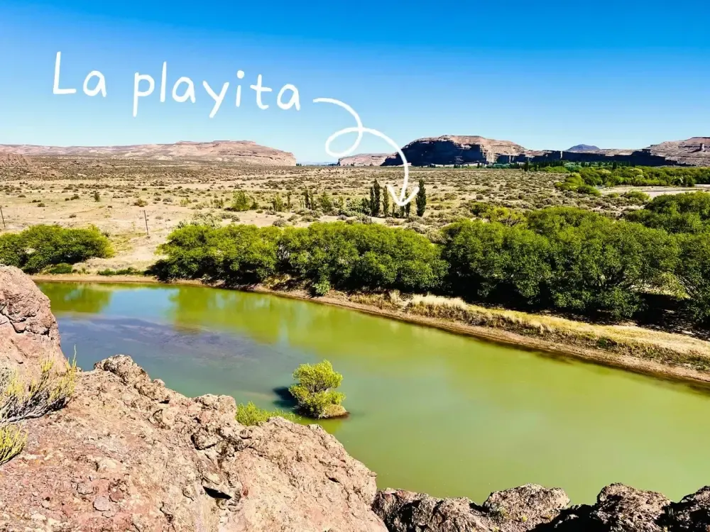 La Playita junto al río Chubut en Los Altares
