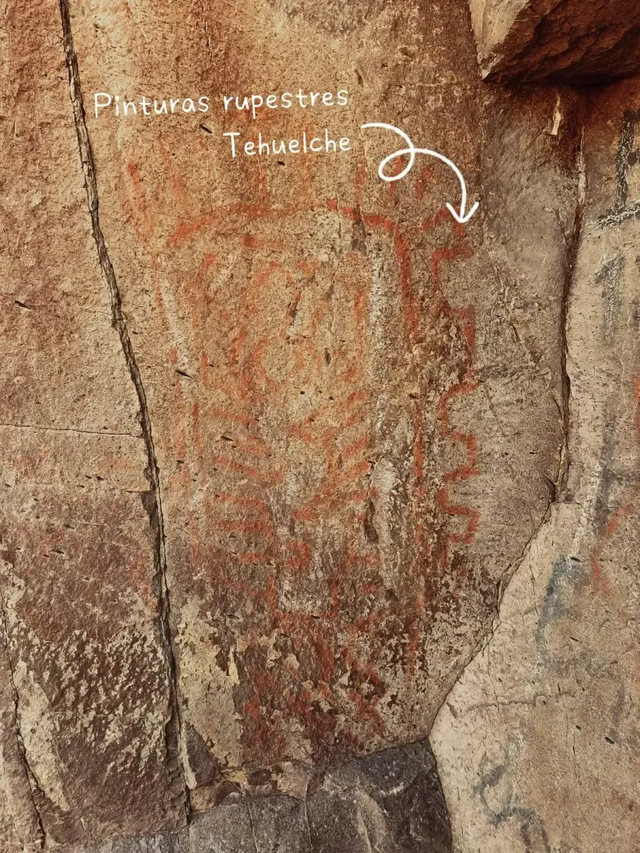 Pinturas rupestres tehuelches en Los Altares