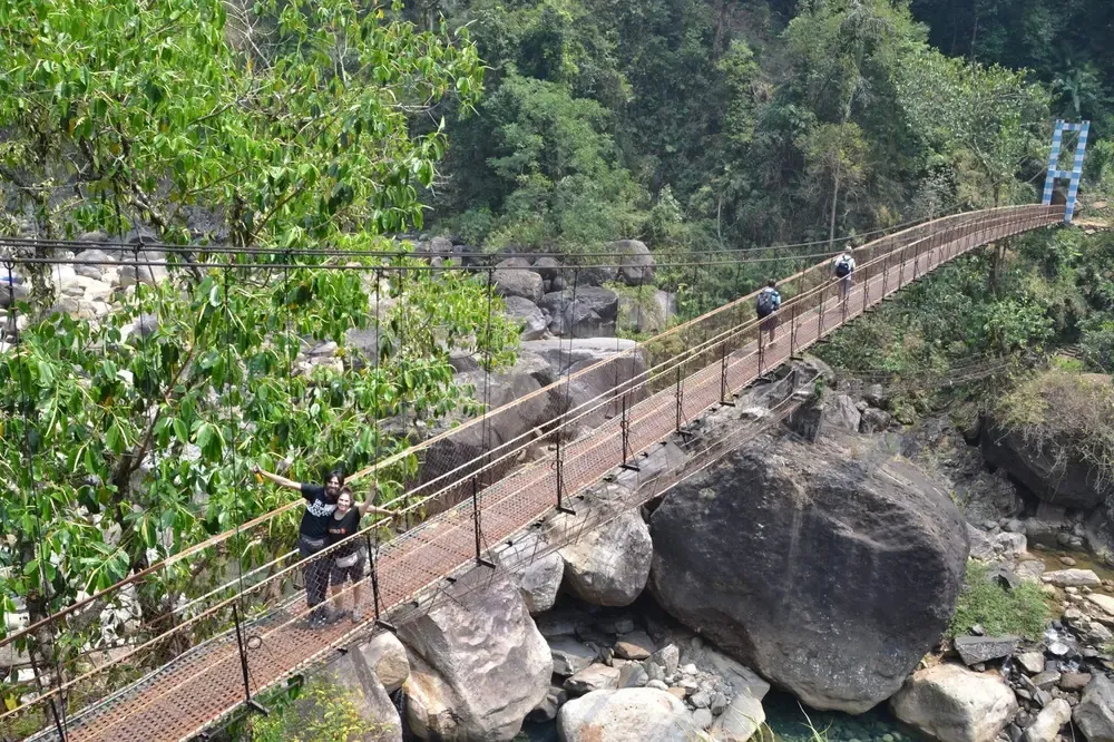 Puentes colgantes en la selva tropical de Meghalaya