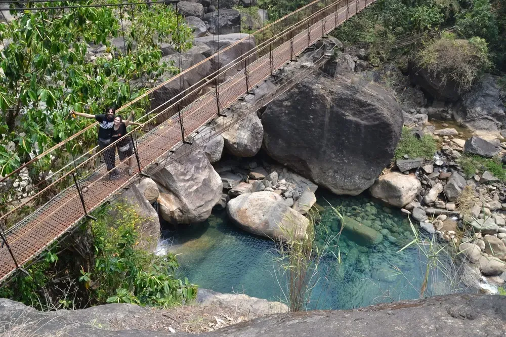 Trekking en puentes colgantes de Cherrapunji