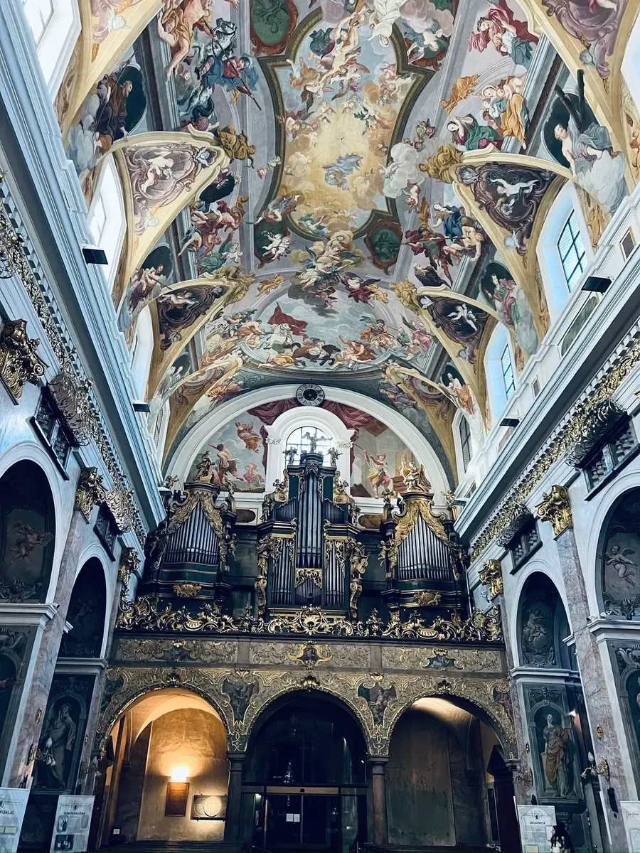 Interior catedral de San Nicolás