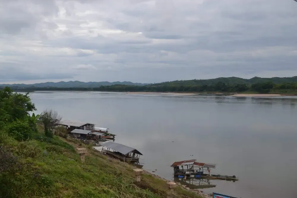 Vistas del lago de Chiang Khan