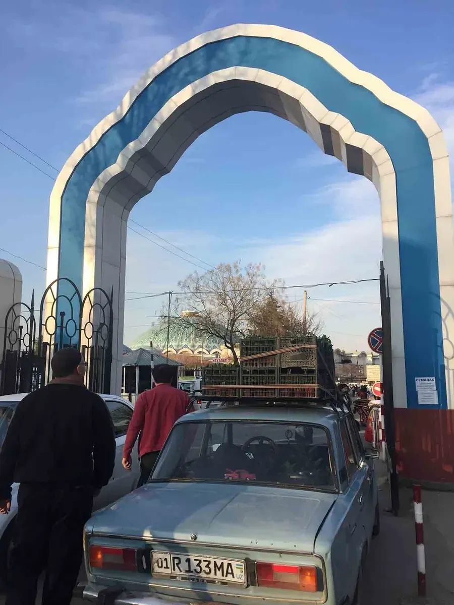Entrada al bazar Chorsu